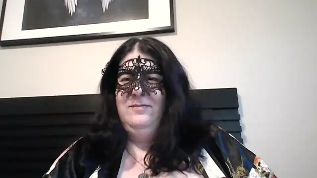 Snapshot of RavenRunee chatting on 13, 7, 2026 RavenRunee online show from 13, 7, 2026