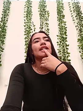 AlanaMontiel online show from 13, 7, 2026