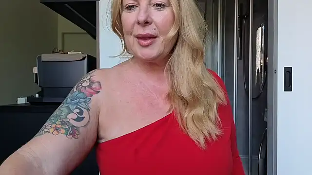 Snapshot of TammyJeann chatting on 26, 4, 2026 TammyJeann online show from 26, 4, 2026