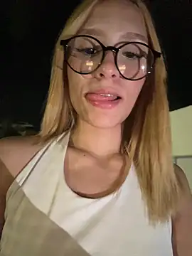Snapshot of Lucy_lu01 chatting on 5, 7, 2026 Lucy lu01 online show from 5, 7, 2026