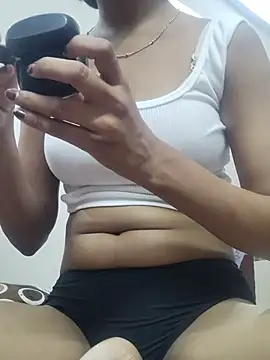 Snapshot of Hot__Rozy chatting on 2, 7, 2026 Hot Rozy online show from 2, 7, 2026