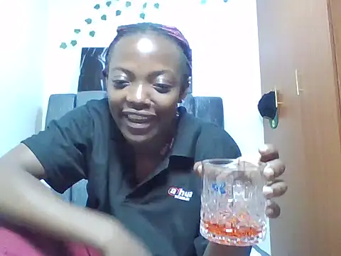 Snapshot of Hotbabe047 chatting on 8, 7, 2026 Hotbabe047 online show from 8, 7, 2026