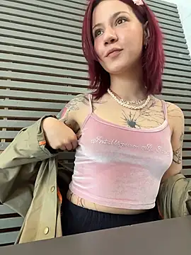 Snapshot of LillyBae chatting on 8, 7, 2026 LillyBae online show from 8, 7, 2026