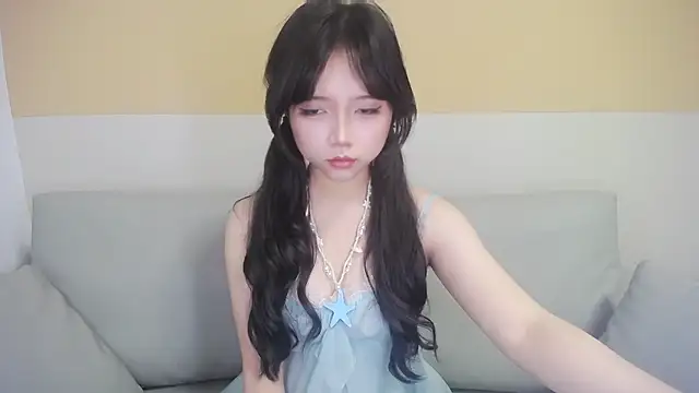 zhen zhen online show from 4, 7, 2026