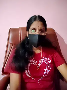Snapshot of tamil_peenqueen chatting on 8, 7, 2026 tamil peenqueen online show from 8, 7, 2026