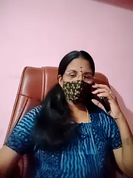 Snapshot of tamil_peenqueen chatting on 10, 7, 2026 tamil peenqueen online show from 10, 7, 2026