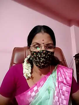 Snapshot of tamil_peenqueen chatting on 11, 7, 2026 tamil peenqueen online show from 11, 7, 2026