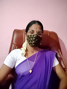 Snapshot of tamil_peenqueen chatting on 14, 7, 2026 tamil peenqueen online show from 14, 7, 2026