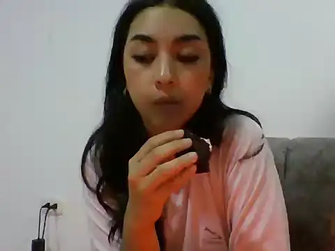 Snapshot of Kaia_Bloom chatting on 3, 7, 2026 Kaia Bloom online show from 3, 7, 2026