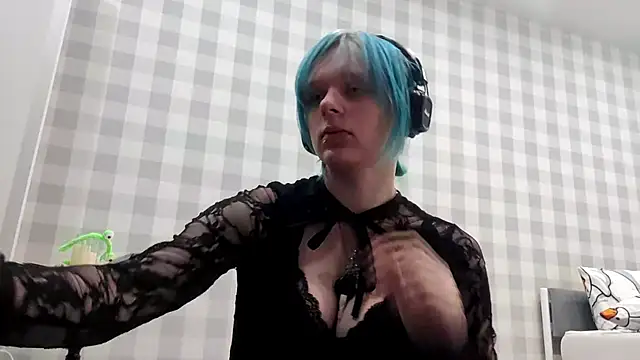 Snapshot of ZolaCoonradt chatting on 8, 7, 2026 ZolaCoonradt online show from 8, 7, 2026