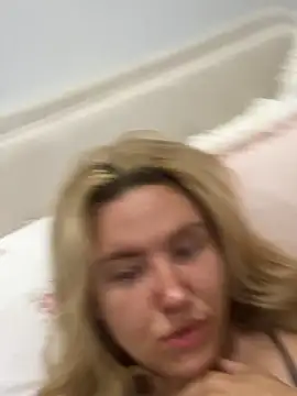 MaddyCherryX online show from 24, 7, 2026