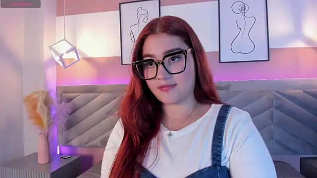 Snapshot of Bella_M00n chatting on 3, 7, 2026 Bella M00n online show from 3, 7, 2026