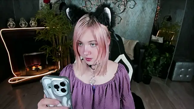 Snapshot of Miiu_miiu chatting on 19, 7, 2026 Miiu miiu online show from 19, 7, 2026