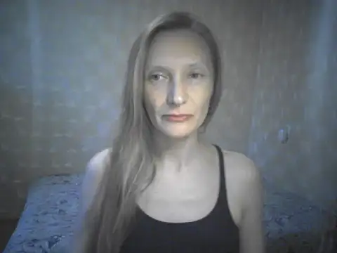 Snapshot of LunaBelle2 chatting on 15, 7, 2026 LunaBelle2 online show from 15, 7, 2026