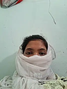Snapshot of Sexy-pari1 chatting on 5, 7, 2026 Sexy-pari1 online show from 5, 7, 2026