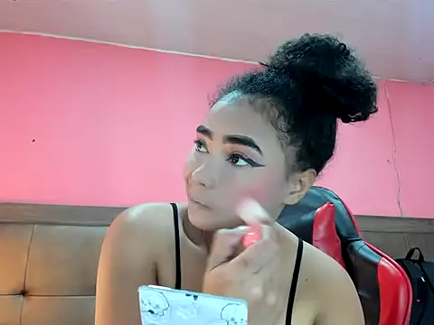 Snapshot of Naomi_Moon_ chatting on 11, 7, 2026 Naomi Moon online show from 11, 7, 2026