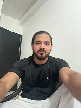 Snapshot of Efren_Fernandez chatting on 4, 8, 2026 Efren Fernandez online show from 4, 8, 2026