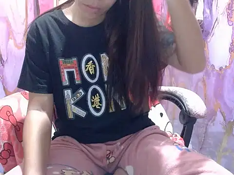 Urhot sexy yassy online show from 14, 7, 2026