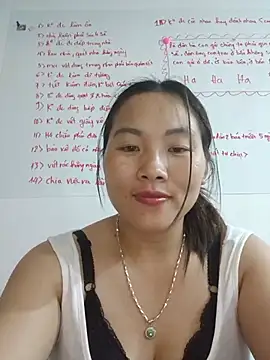 Nana-sexy55 online show from 9, 7, 2026