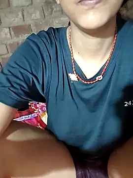 Snapshot of 18year_shilpi chatting on 6, 7, 2026 18year shilpi online show from 6, 7, 2026