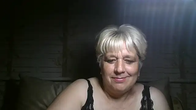Snapshot of LizaRain777 chatting on 11, 7, 2026 LizaRain777 online show from 11, 7, 2026