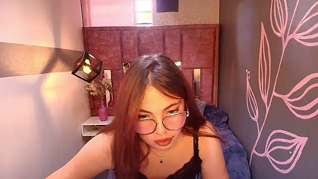 Maddy  Carter  online show from 15, 7, 2026