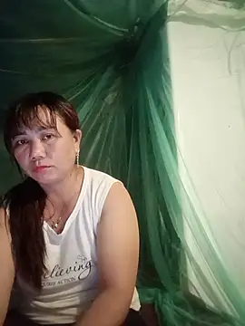 Snapshot of Mai-lingg chatting on 8, 7, 2026 Mai-lingg online show from 8, 7, 2026