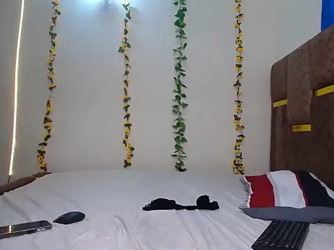 Sexy Taliaa online show from 7, 7, 2026