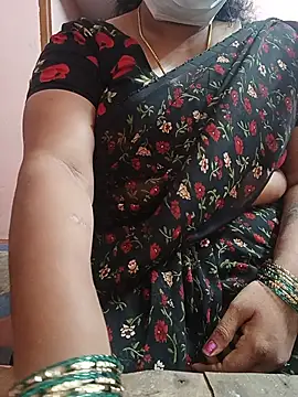 Snapshot of tamil_queen_29 chatting on 15, 7, 2026 tamil queen 29 online show from 15, 7, 2026