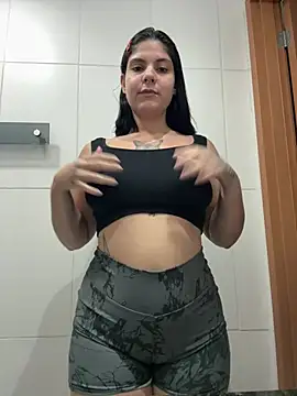 Snapshot of quemerayssa2 chatting on 9, 7, 2026 quemerayssa2 online show from 9, 7, 2026