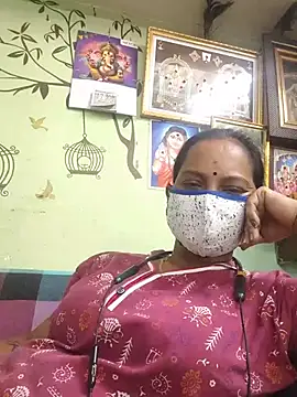 Snapshot of amudha143 chatting on 13, 7, 2026 amudha143 online show from 13, 7, 2026