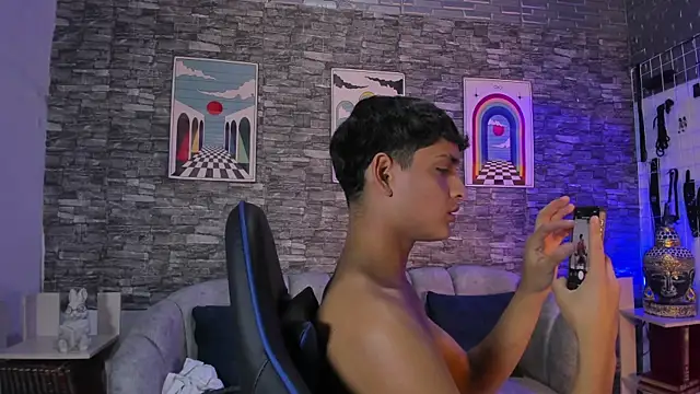 stevensantana1 online show from 10, 7, 2026