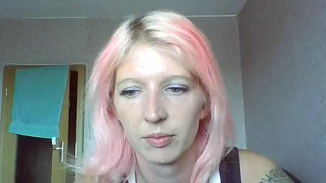 Snapshot of Bianka_Melody chatting on 15, 7, 2026 Bianka Melody online show from 15, 7, 2026