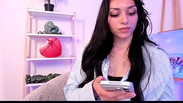 Kitty Prettyy online show from 10, 7, 2026