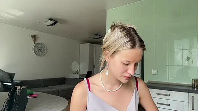 CryBaabyy online show from 13, 7, 2026