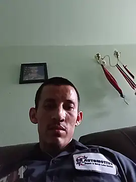 Snapshot of manscapedxxx chatting on 15, 7, 2026 manscapedxxx online show from 15, 7, 2026