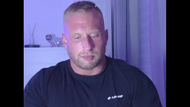 Snapshot of FitMarci chatting on 14, 7, 2026 FitMarci online show from 14, 7, 2026