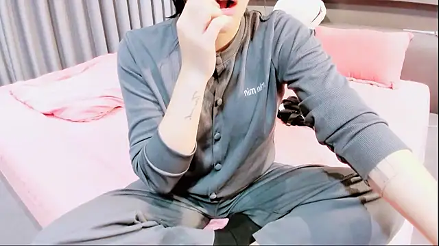 Snapshot of SungkyunnKwan chatting on 20, 1, 2025 SungkyunnKwan online show from 20, 1, 2025