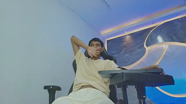 sex boy33  online show from 16, 7, 2026