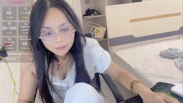 Snapshot of yishan-22 chatting on 14, 7, 2026 yishan-22 online show from 14, 7, 2026