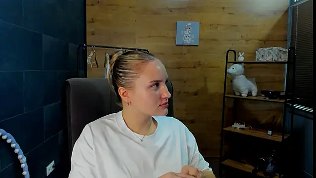 AnaaHunter online show from 23, 7, 2026