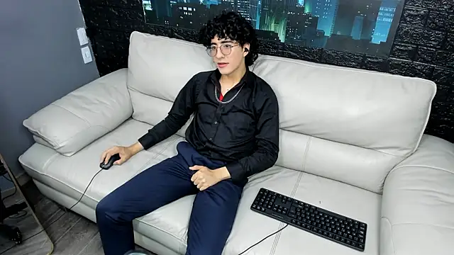 ElliotNoir online show from 15, 7, 2026