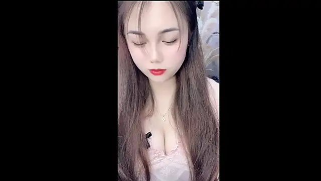 Snapshot of My-SunshinEe chatting on 24, 7, 2026 My-SunshinEe online show from 24, 7, 2026