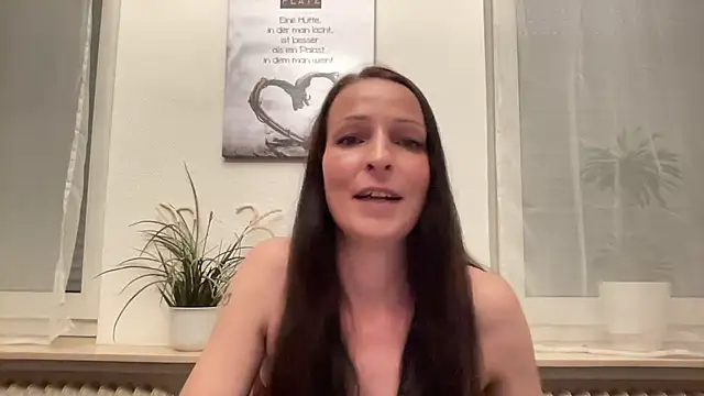 MilaArden online show from 15, 7, 2026