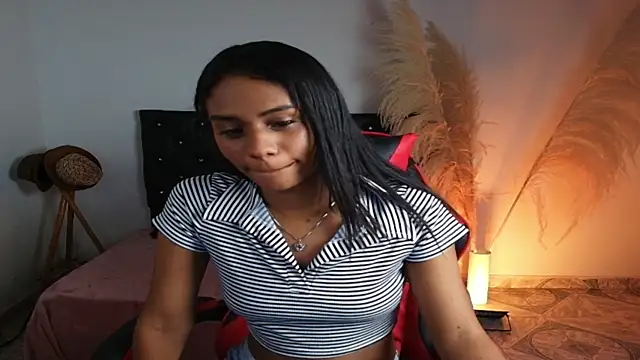 Snapshot of Alice_lux_ chatting on 20, 7, 2026 Alice lux online show from 20, 7, 2026