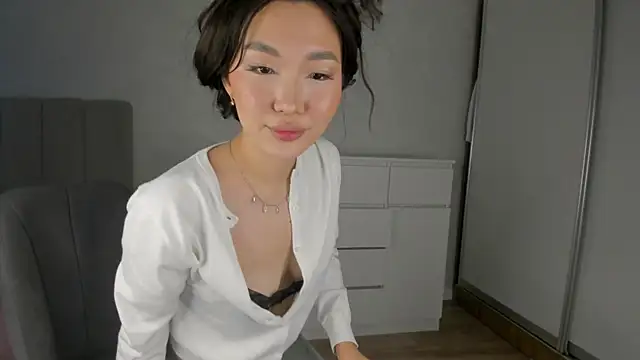 lollypopmolly online show from 27, 7, 2026