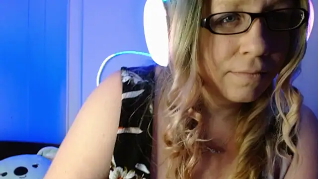 XxMs StarzxX online show from 17, 1, 2025