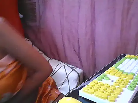 Snapshot of SaucyPussyxx chatting on 17, 7, 2026 SaucyPussyxx online show from 17, 7, 2026