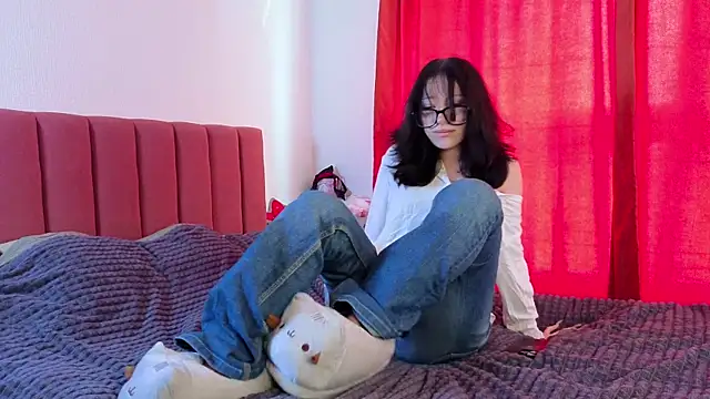 Mira Rin online show from 27, 7, 2026