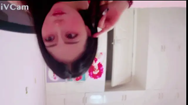 Snapshot of Lili-baby chatting on 23, 7, 2026 Lili-baby online show from 23, 7, 2026